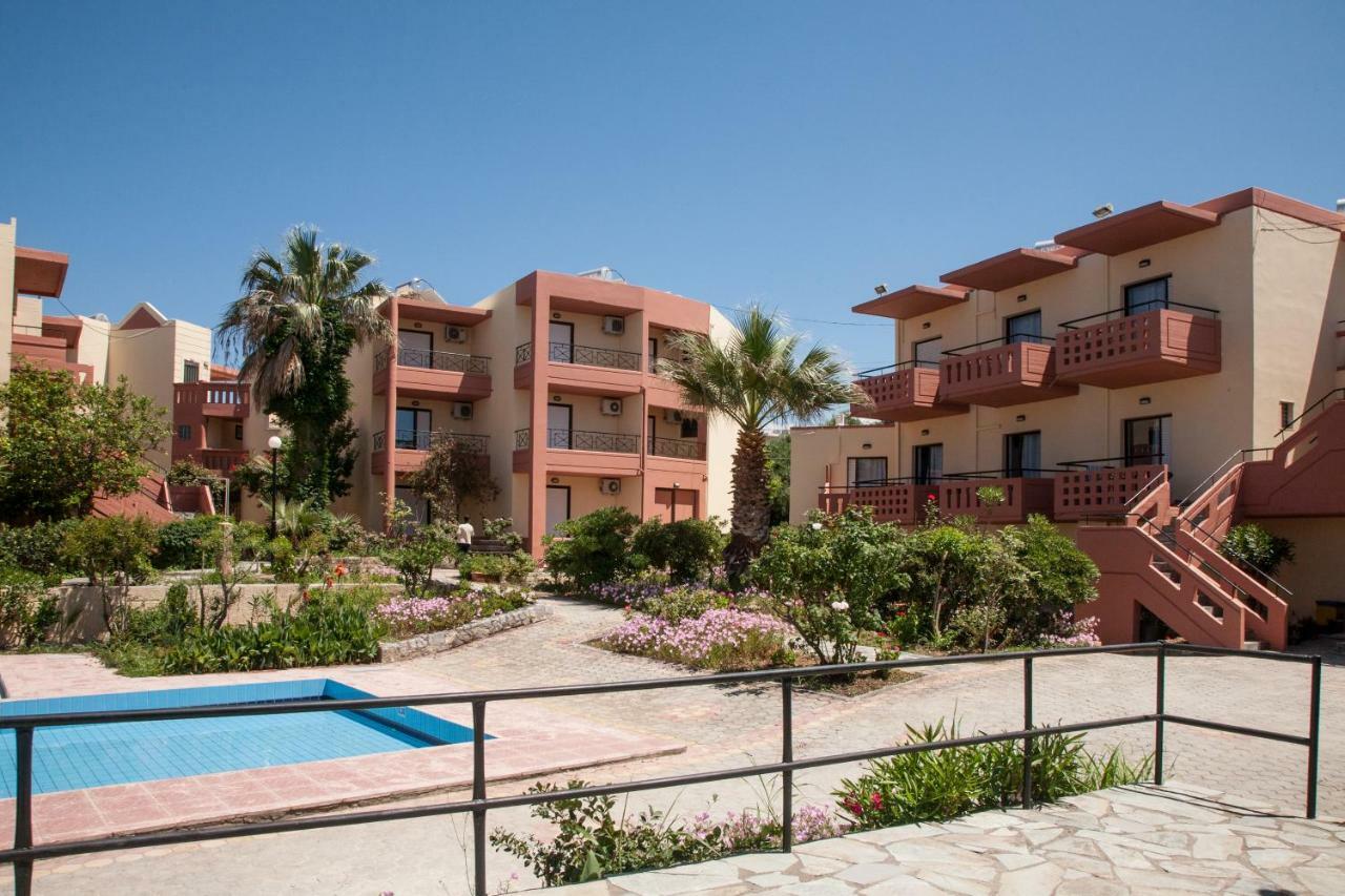 Ekavi Aparthotel